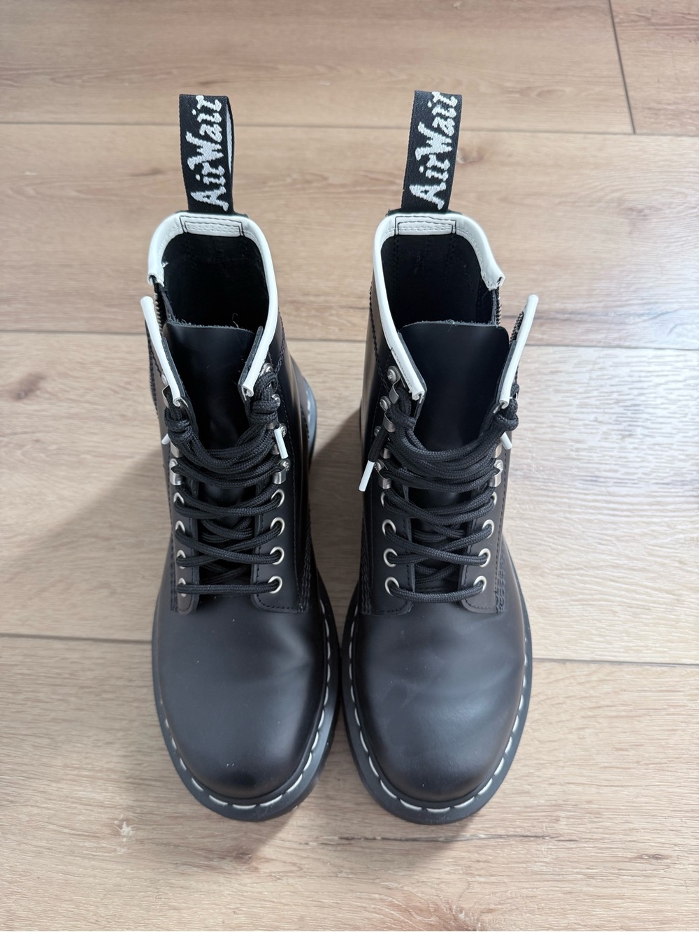 Dr. Martens boot